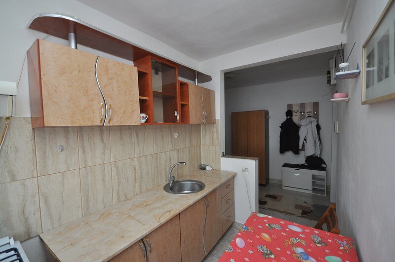 Drumul Taberei langa Plaza Mall, garsoniera, bloc stradal bd. Timisoara,