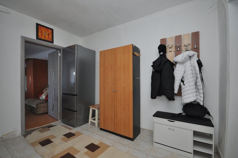 Drumul Taberei langa Plaza Mall, garsoniera, bloc stradal bd. Timisoara,